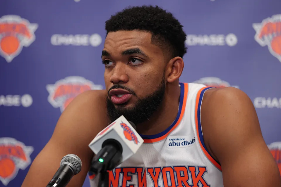 TARRYTOWN, NEW YORK - SEPTEMBER 23: Karl-Anthony Towns #32 of the New York Knicks speaks to the media at Knicks Training Facility on September 23, 2025 in Tarrytown, New York. NOTE TO USER: User expressly acknowledges and agrees that, by downloading and/or using thhis Photograph, user is consenting to the terms and conditions of the Getty Images License Agreement. (Photo by Dustin Satloff/Getty Images)