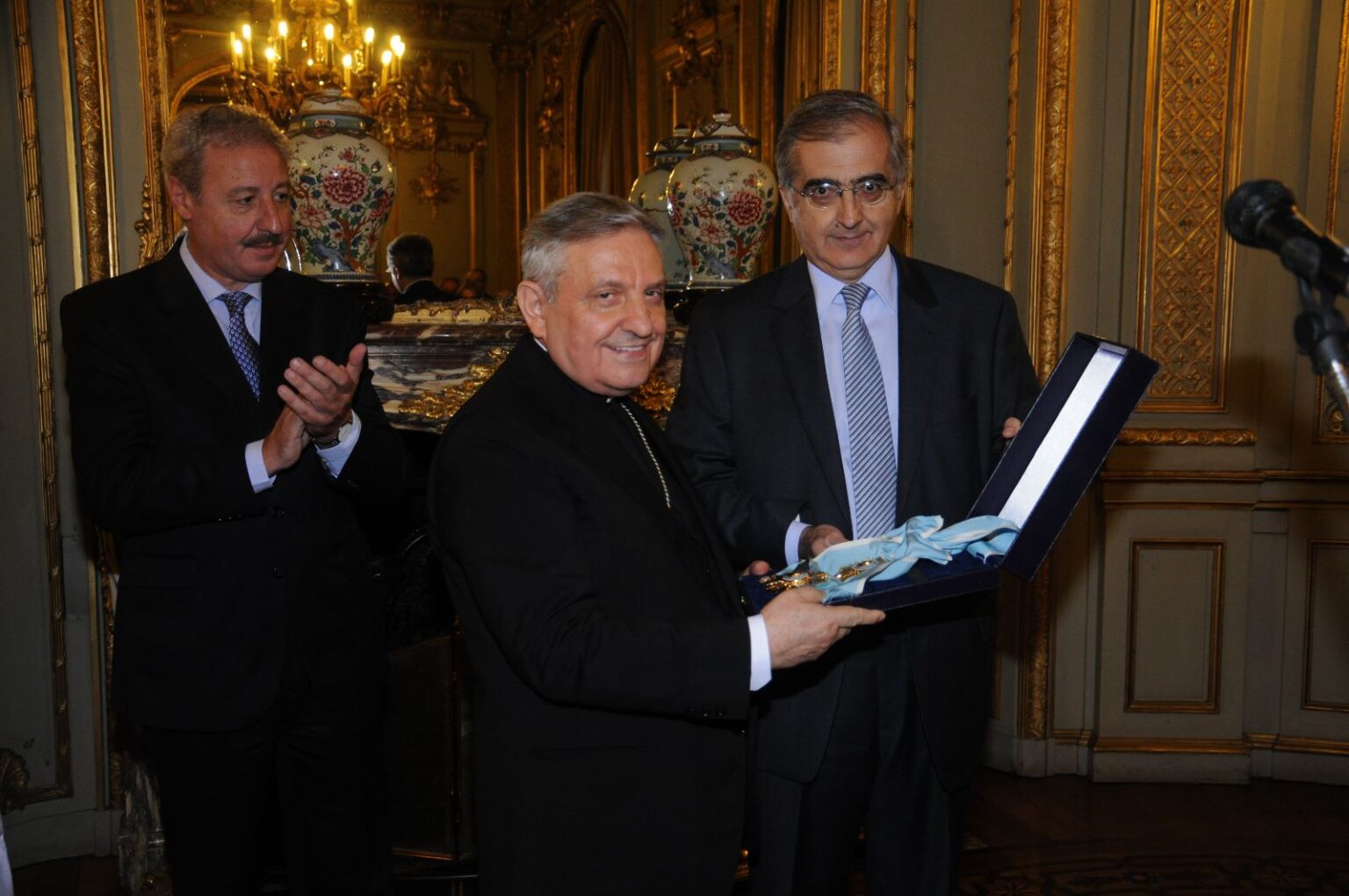 Archbishop Adriano Bernardini, former Apostolic Nuncio to Italy, dies aged 83 Archbishop Adriano Bernardini, former Apostolic Nuncio to Italy, dies aged 83