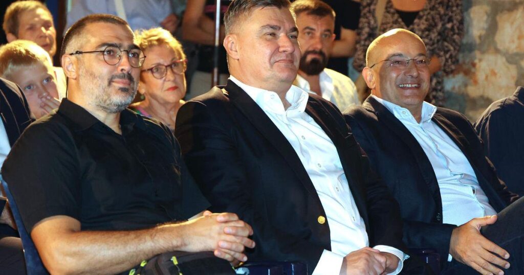 Zoran Milanovic unannounced to Fališ, the audience greeted him with great applause