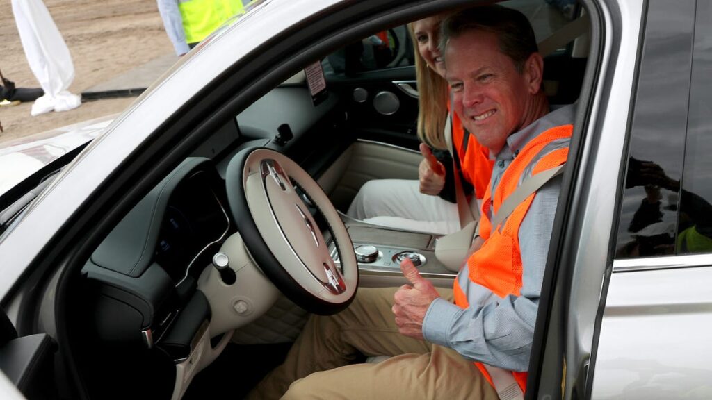Kemp's trip to Korea was planned before Sept. 4 raid at Hyundai site