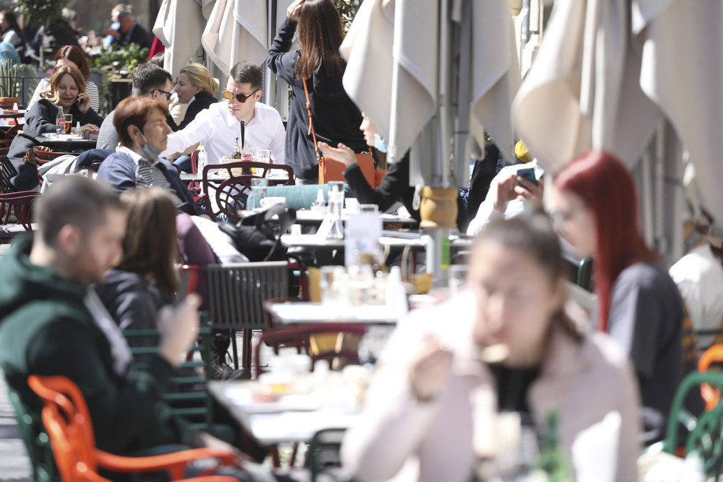 Restaurants in Serbia becoming more expensive, turnover decreasing Restaurants in Serbia becoming more expensive, turnover decreasing