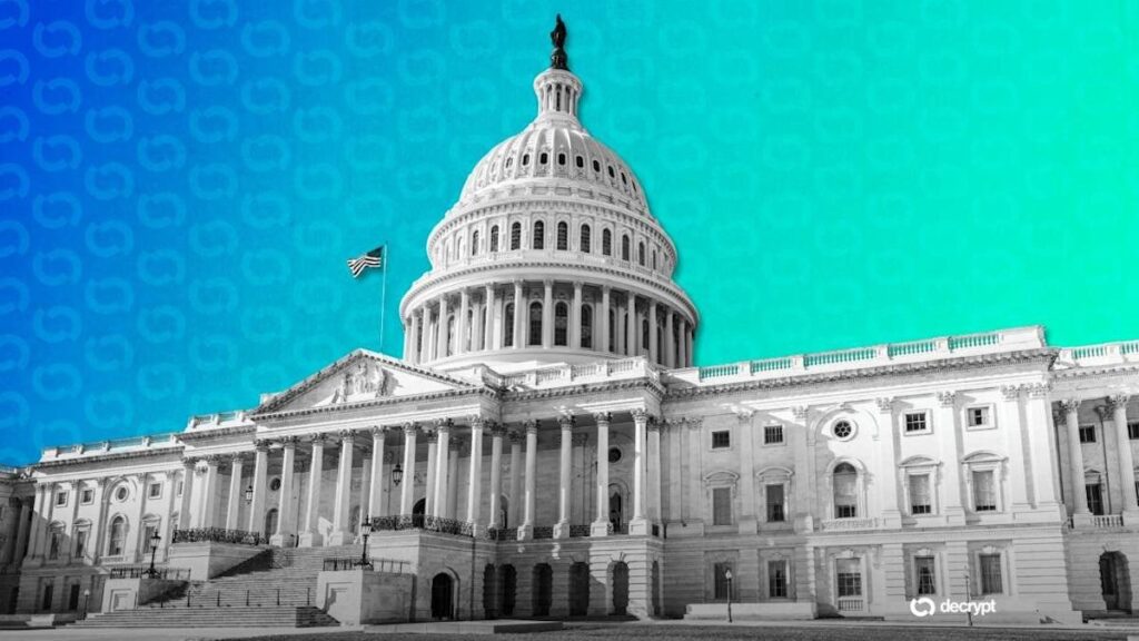 Putin Advisor Accuses US of Using Crypto, Gold to Escape Massive Debt