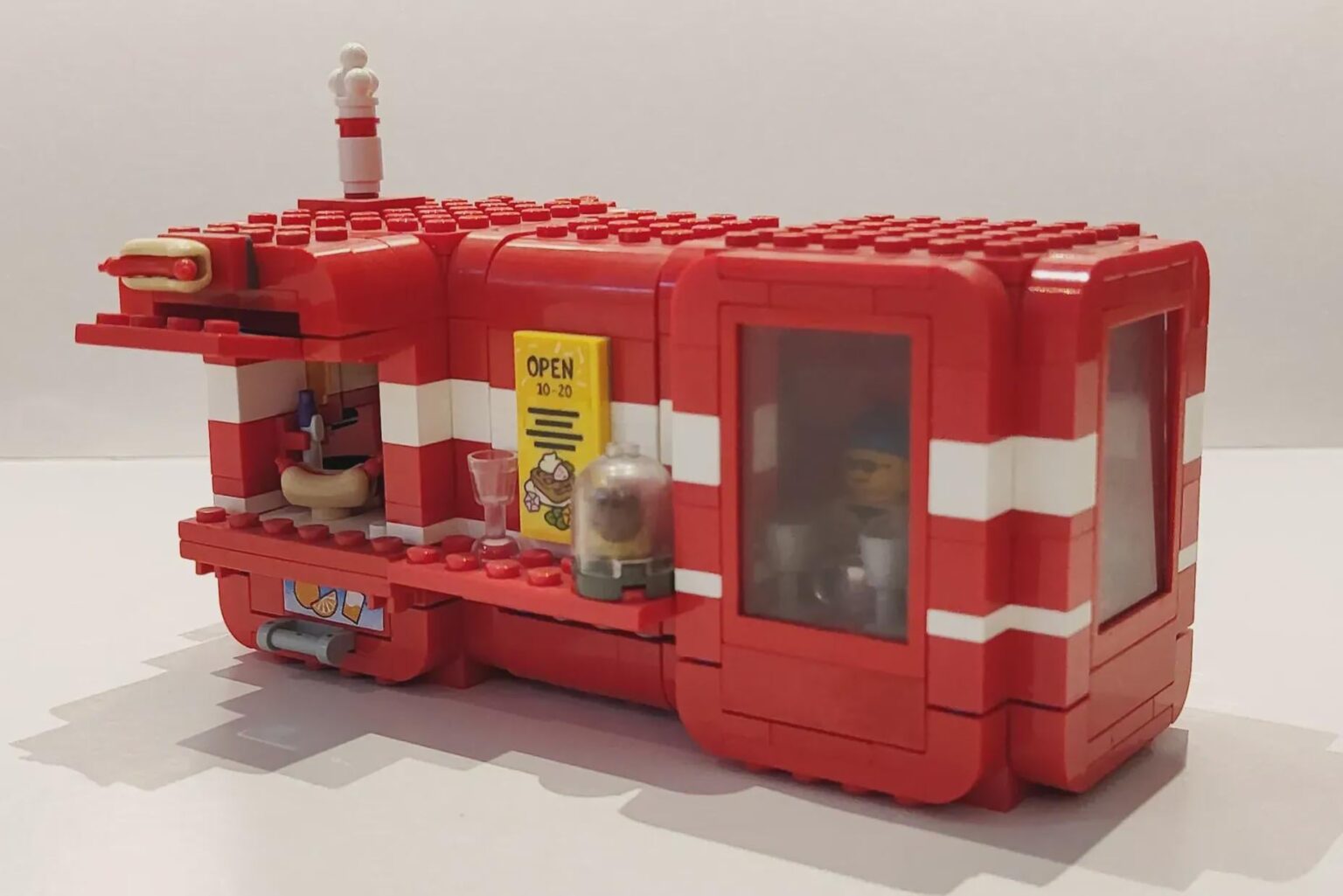 Brothers and sisters-Help me to make a surprise for one of my best friends! He only needs another 3K voice for his LEGO project-the famous 90s Hot Dog Kiosk K67!
