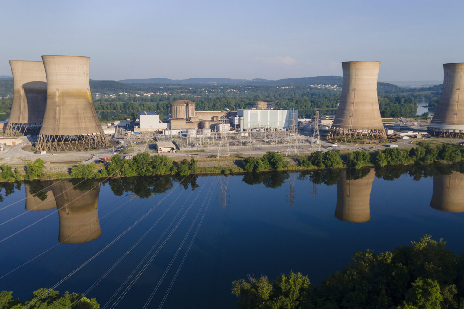 Nuclear energy gives Illinois economic power, if it will allow new plants