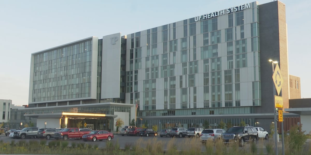 UP Health System Marquette techs agree to new contract