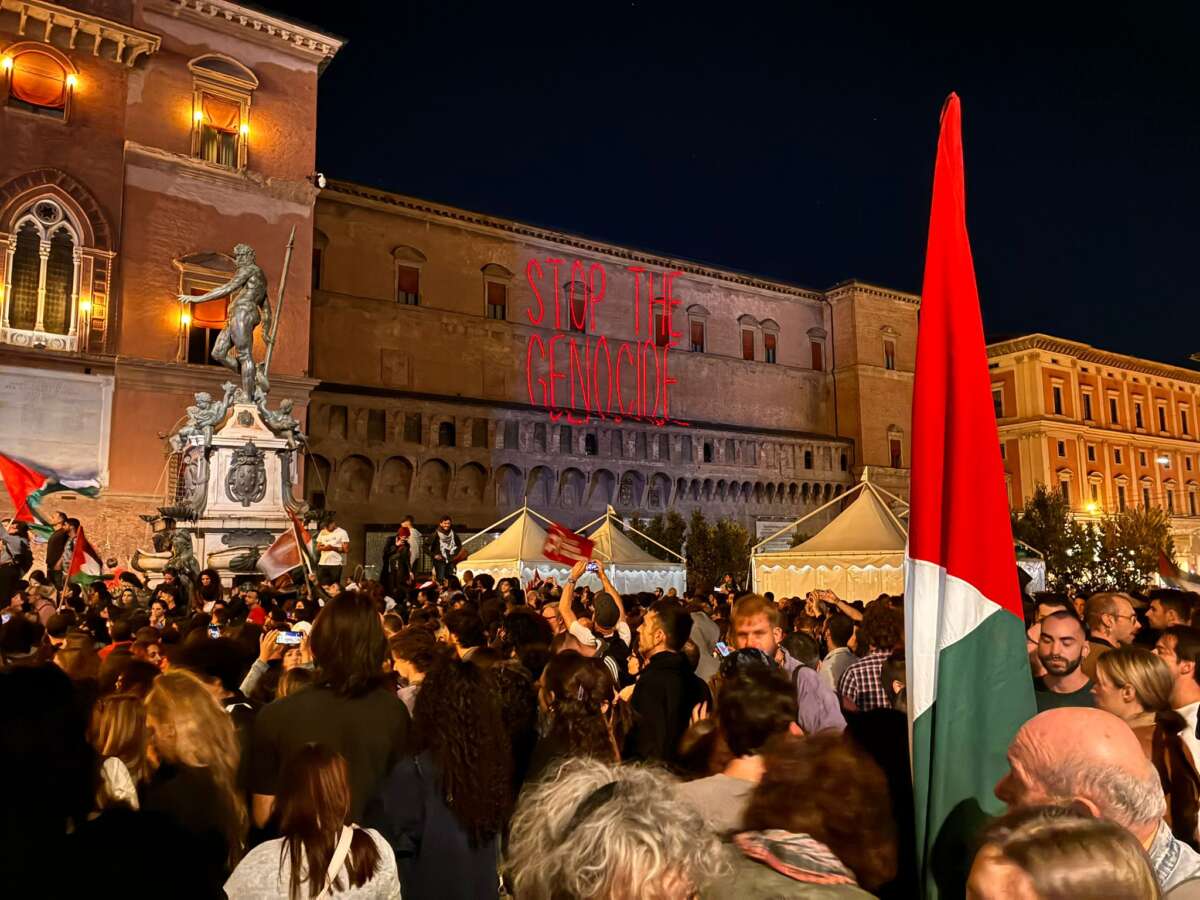 A demonstration took place in Bologna’s main square on September 24, 2025, two days after Italy’s nationwide strike, and after the Global Sumud Flotilla was attacked for a second time.