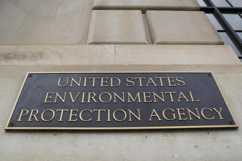 Stop EPA from rolling back environmental regulations