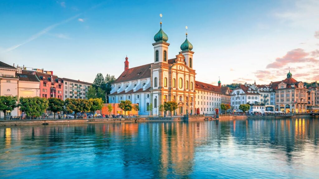 Switzerland in eight days: Scenic coach tour covers top sights