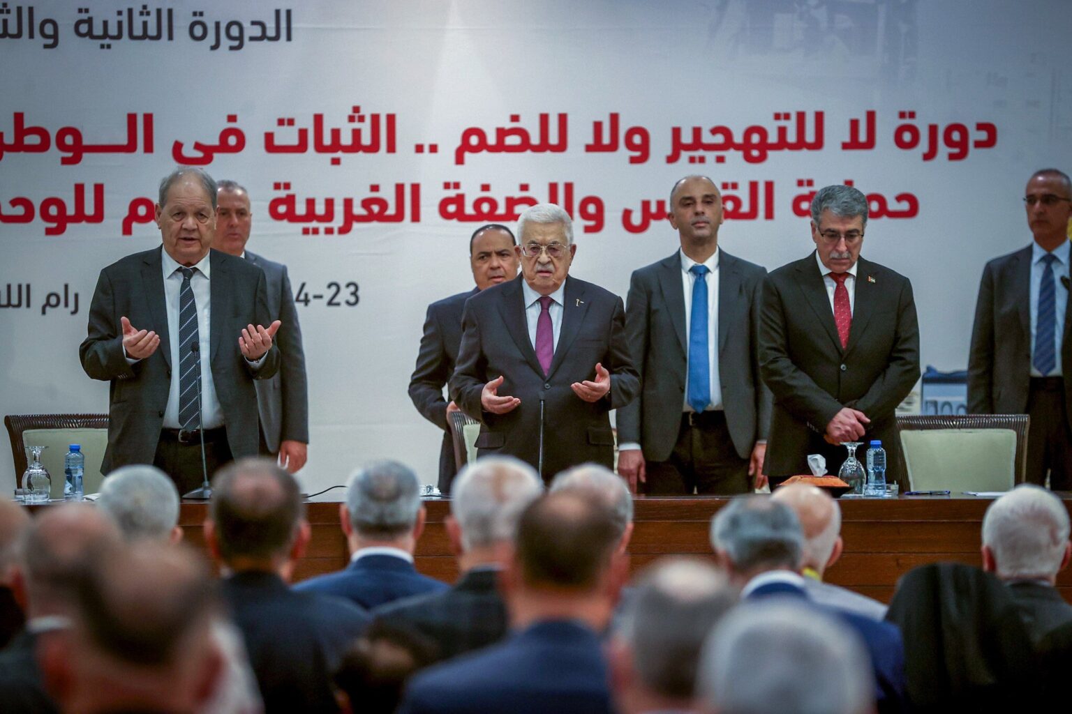 School delayed and wages unpaid, Palestinian Authority faces deep economic crisis