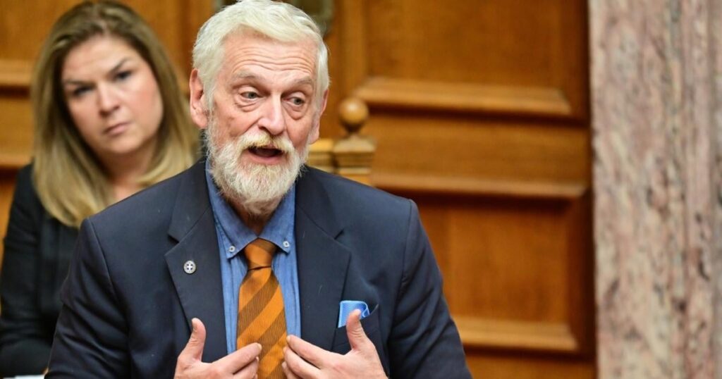 Incredible ataka by Yiannis Loverdos of ND for precision: “I only live with parliamentary compensation” Incredible ataka by Yiannis Loverdos of ND for precision: "I only live with parliamentary compensation"
