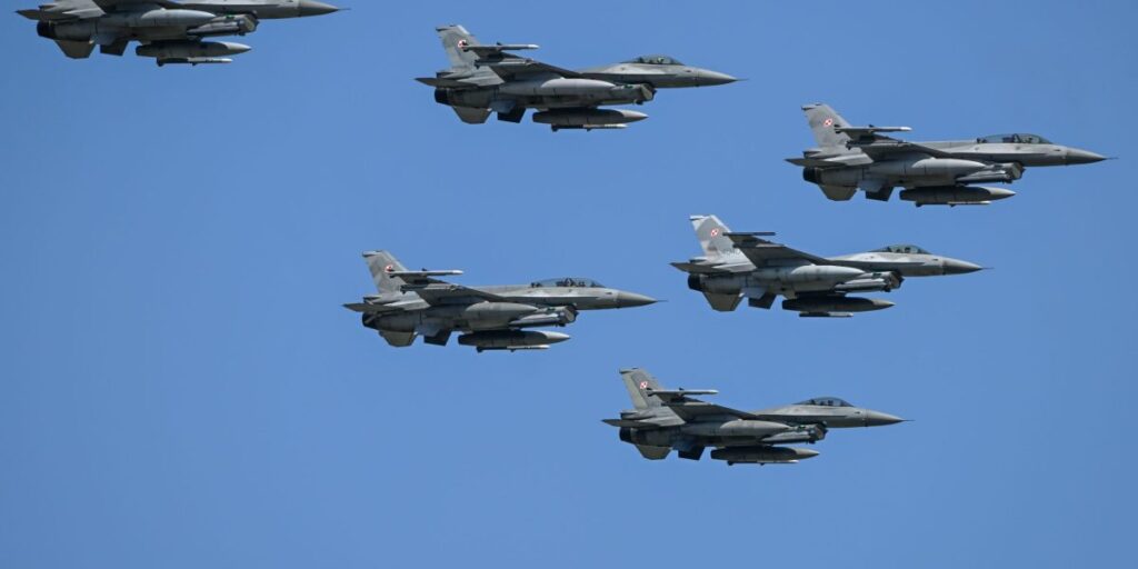 Poland scrambles jets, shuts key airport amid drone threat Poland scrambles jets, shuts key airport amid drone threat