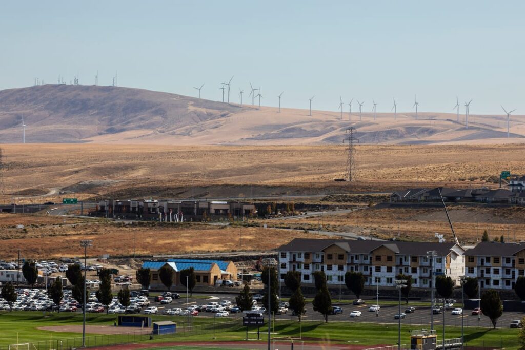 Horse Heaven wind farm faces one-third cut over hawk protections