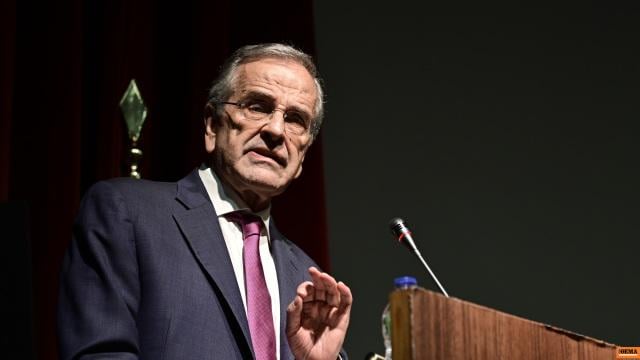 Samaras: There is no moral basis in the persistent rejection of the parents' request of the victims in Tempi to proceed with exhumation: "The parents of the victims in Tempe have an absolute right to find out if the relics delivered to them belong to their children," he said in a statement.