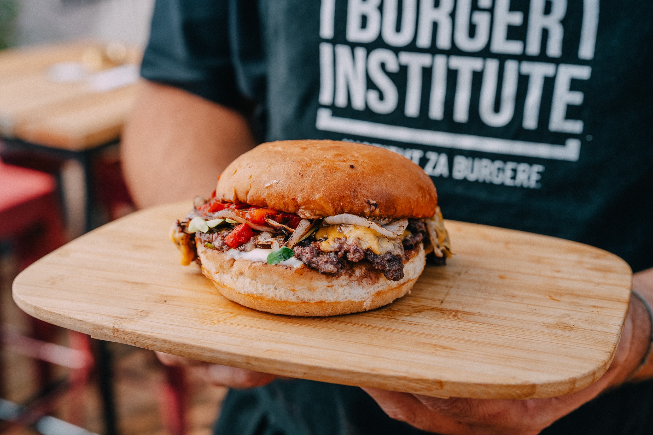 Institut za burgere by Mate Janković_Cheesy Chili Smash