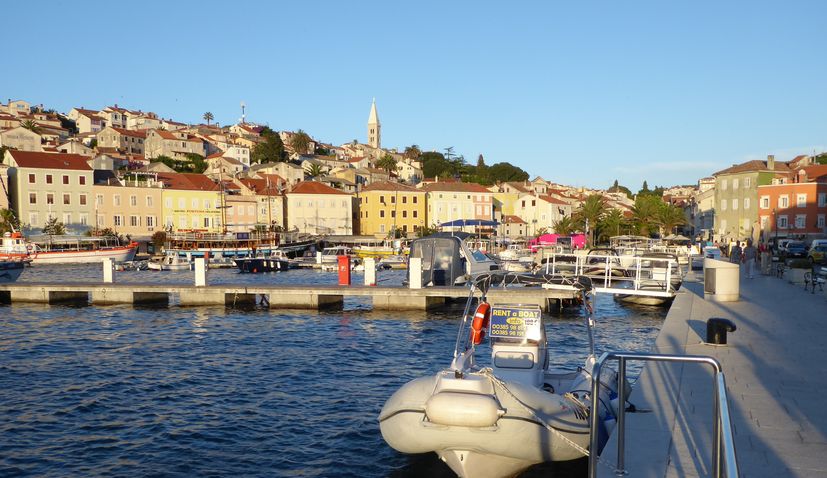 The Croatian Language School: Founded in London, Flourishing in Lošinj 
