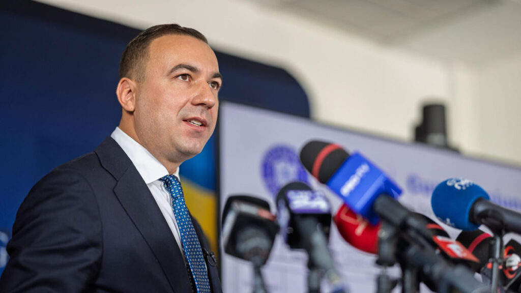 Minister-Bogdan-Ivan