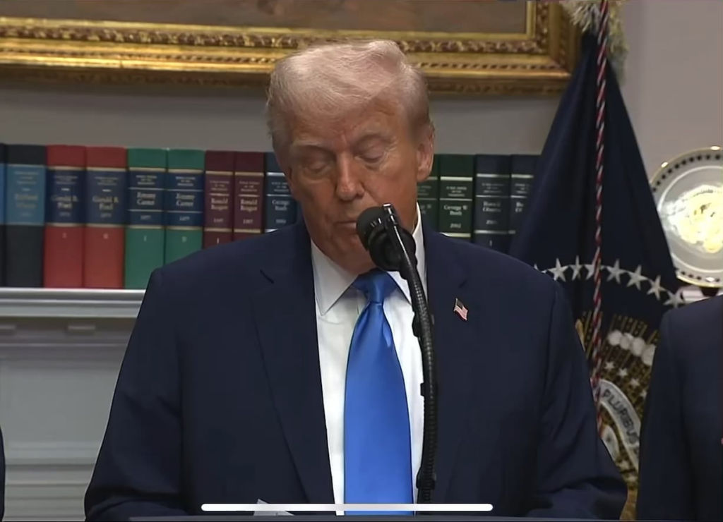 Trump has just set up (during a conference) a prevention aimed at lowering the autism rate in America, the acetaminophen drug is now strongly not recommended for pregnant women