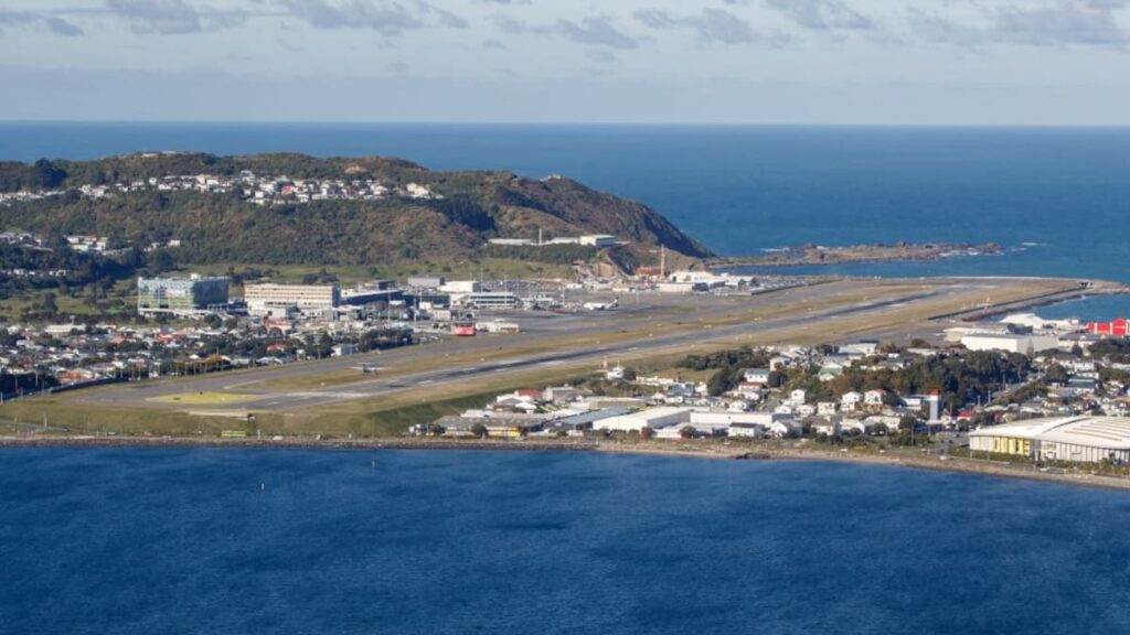 Man charged after laser pointed at planes near Wellington Airport