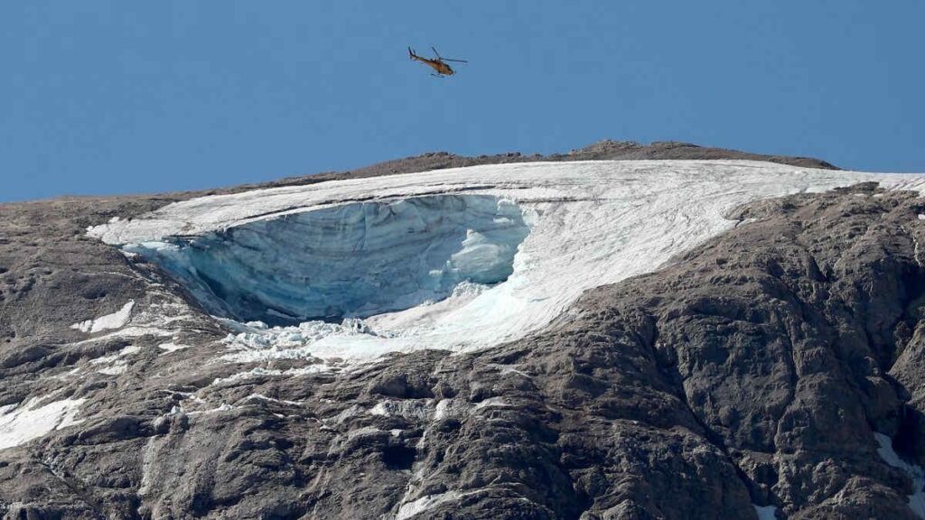 The Marmolada glacier has lost 7 meters. Expert alarm: "destined to disappear by 2050"