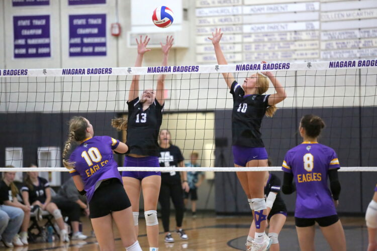 Prep volleyball: Flivvers sweep GNC rival Marquette; Norway, North Dickinson get wins | News, Sports, Jobs