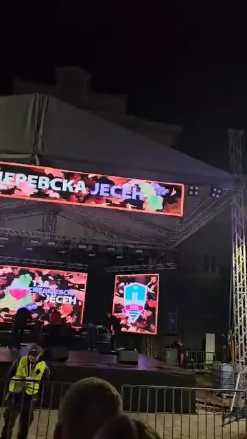 Another unsuccessful JK concert in a row. Defended autumn in Smederevo.