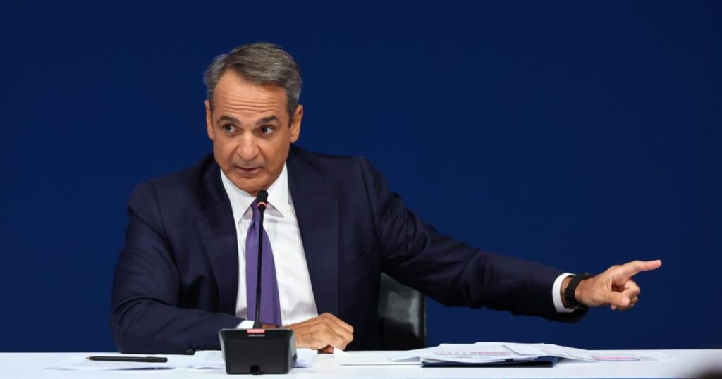 Mitsotakis to the young people: "To co -ordinate, you will get from 2,500 euros" (now as a young person to be happy?)