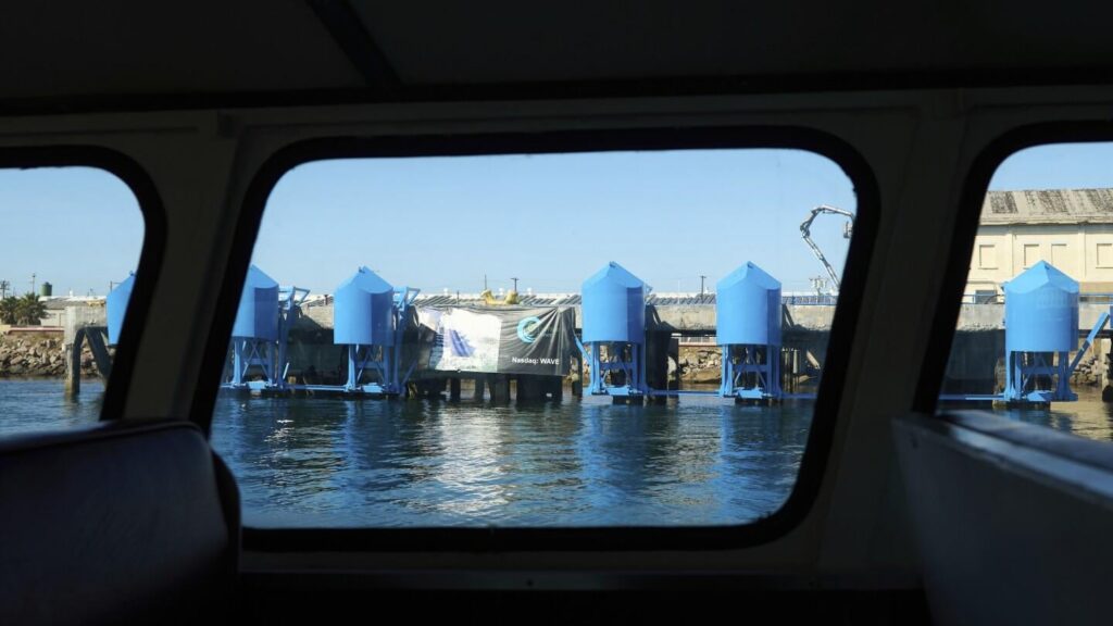 Wave Energy Pilot in LA’s Port Aims to Power 60,000 Homes by Expanding Breakwater System