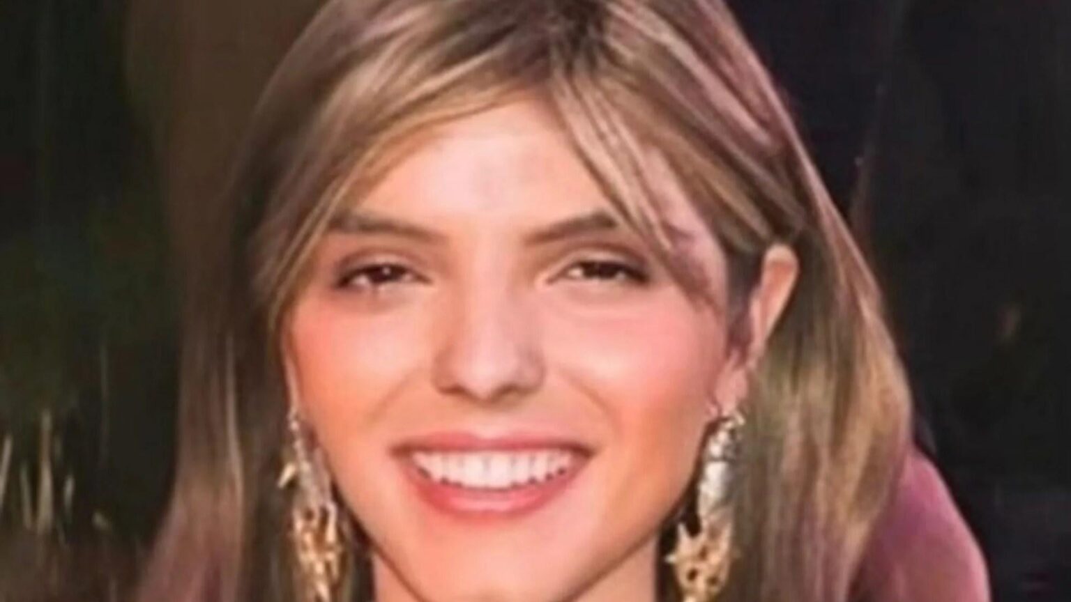 Heiress, 28, dies from insect bite after being turned away from 2 hospitals, devastated mum says