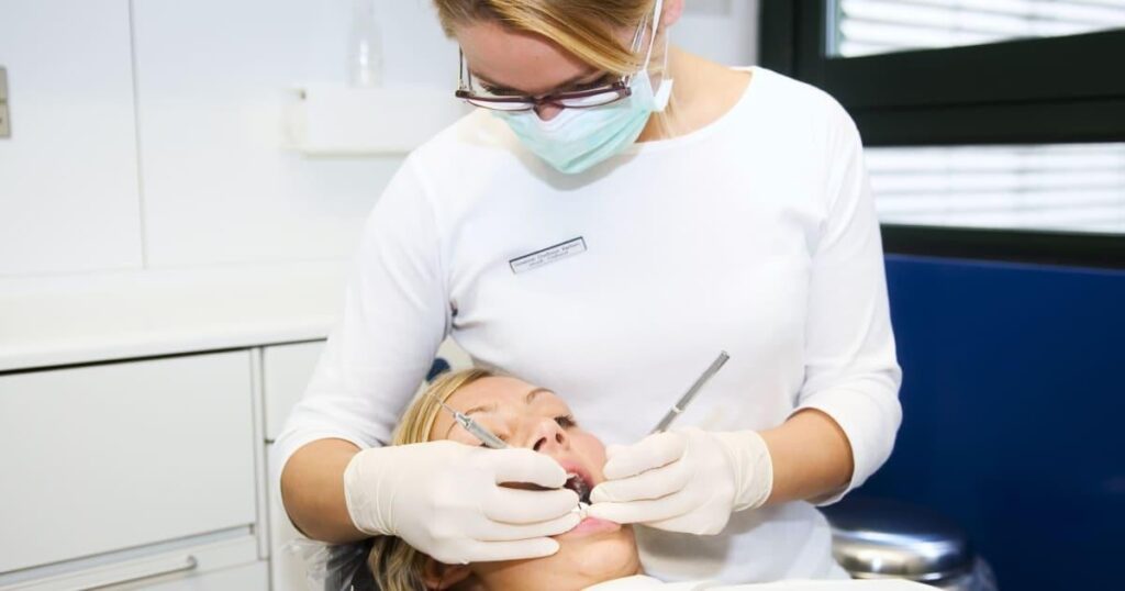 The development of young people's dental visits says something worrying about the social inequality