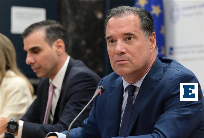 Adonis Georgiadis wrote 1,536 words for the reasons he "admires Israel"