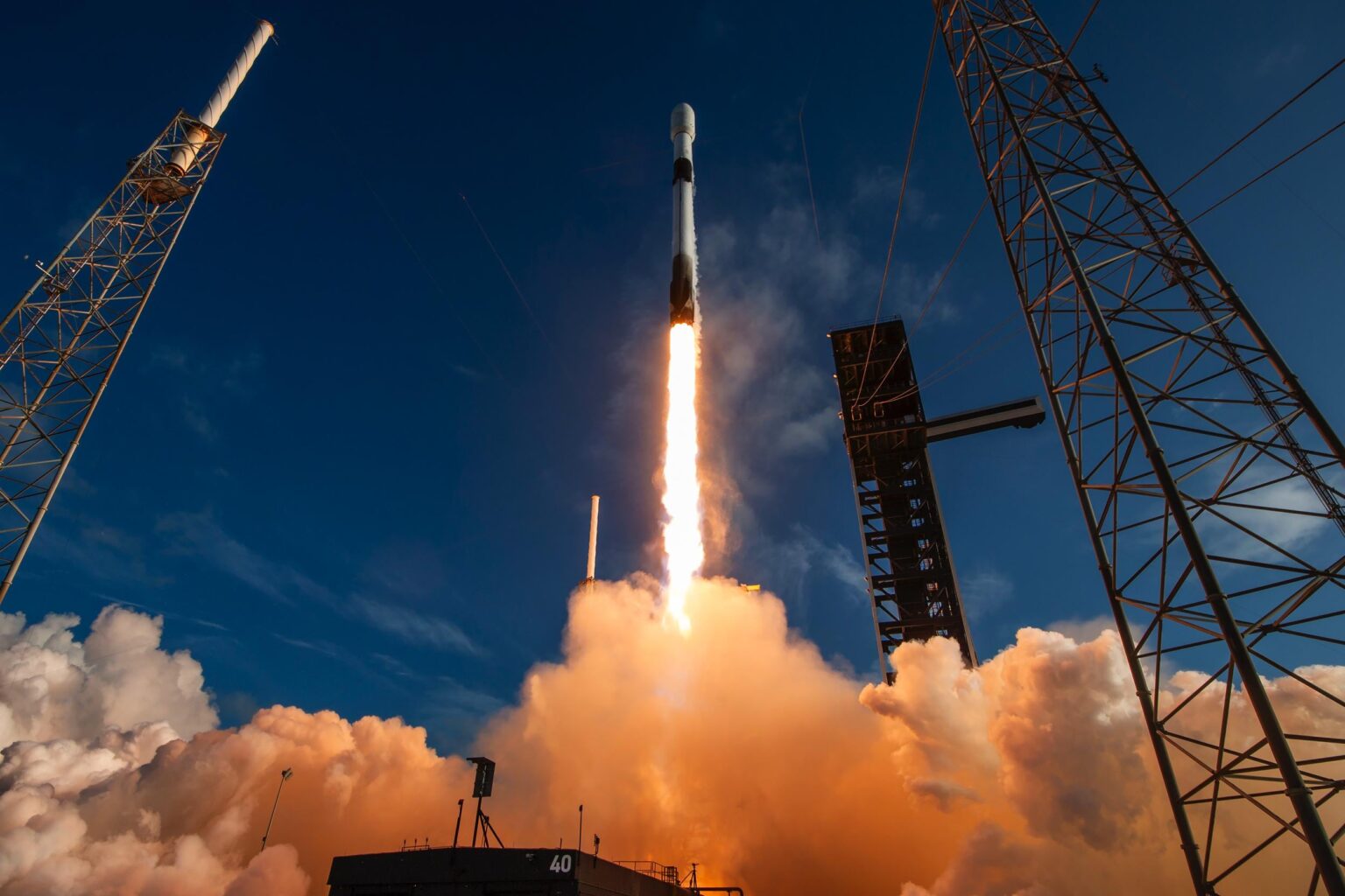 Falcon 9 launches upgraded Cygnus cargo spacecraft to ISS