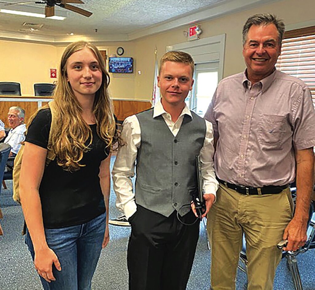 Young locals pitch in to heal environment