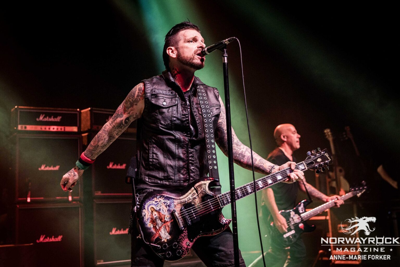Ricky Warwick - Rising and Grinding