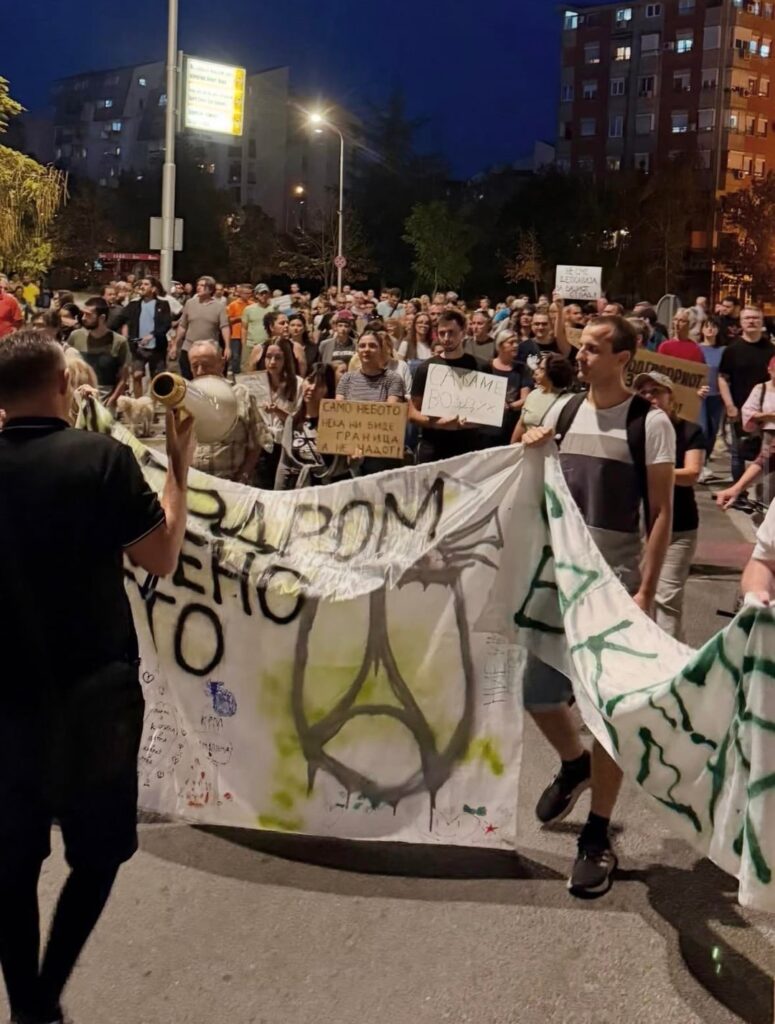 As you complain about Reddit without moving a finger, there are protests for landfills in Skopje every day. Want a change? Join us.