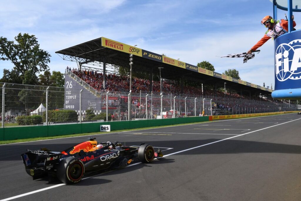 Verstappen claims dominant victory at Italian Grand Prix for 1st win s...