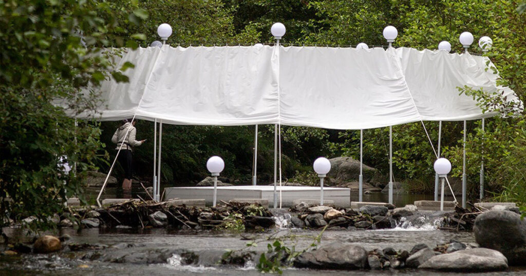 circle textile installation by atelier VRAC activates mountain river in romania circle textile installation by atelier VRAC activates mountain river in romania