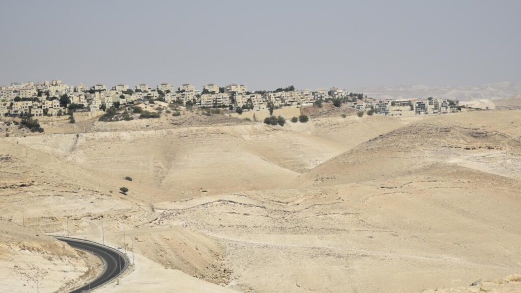 In the West Bank, the colonists want to make the creation of a Palestinian State impossible