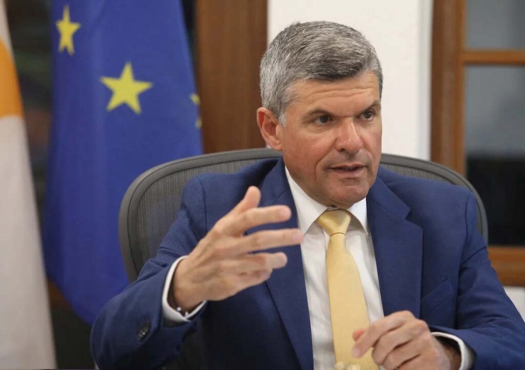 cover Government criticised over mixed signals on energy projects