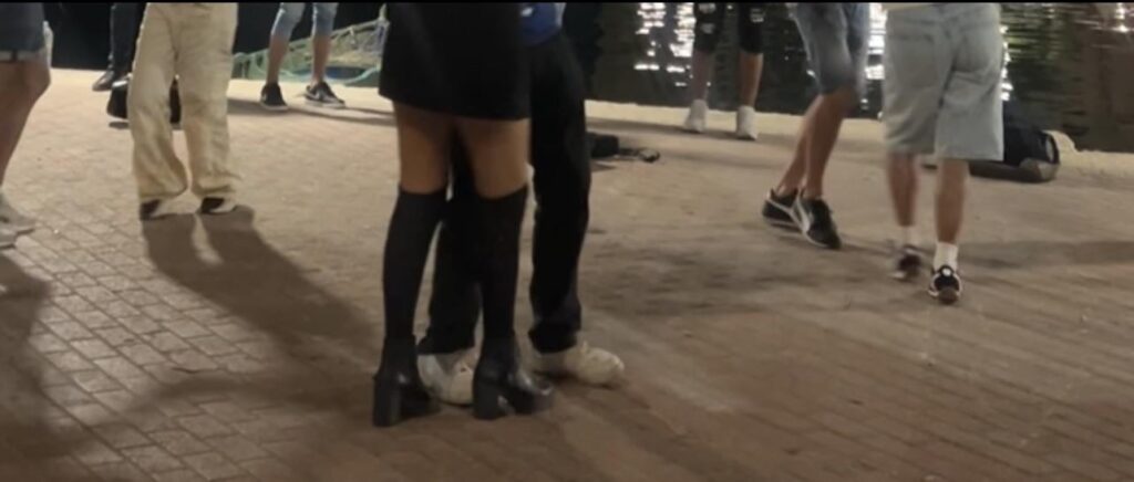 Latin dancing in Spinola Bay
