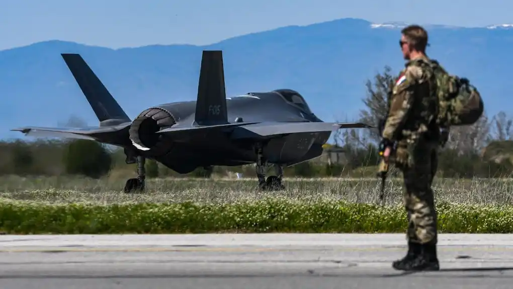 Dutch F-35 Fighters Patrol Polish Airspace to Boost NATO Defense