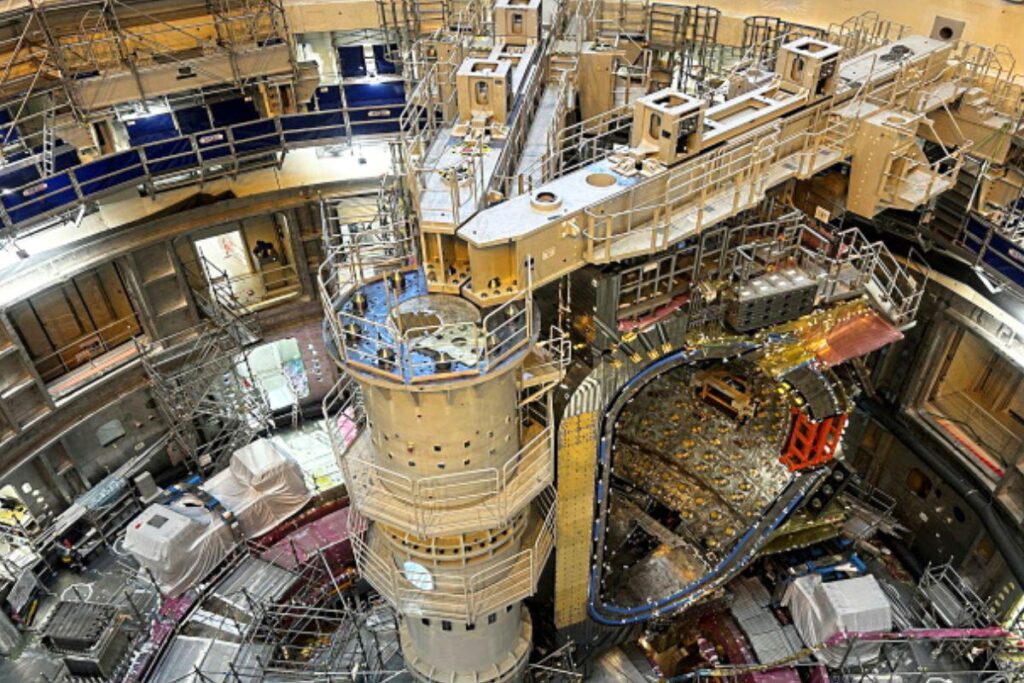 The largest project in the history of humanity is about to enter a key phase: the final assembly of the reactor core, led by an American giant.