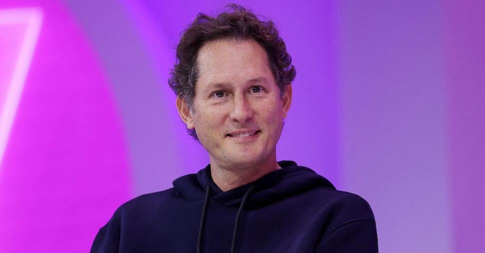 Legamenta Agnelli, John Elkann towards social services. With Lapo and Geneva he paid 183 million euros to the tax authorities.