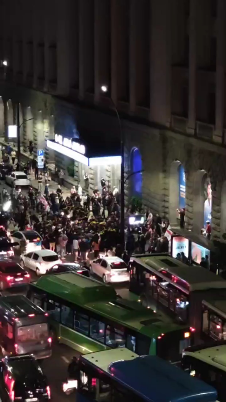 Mass brawl breaks out between Georgian Dream members and opposition activists, up to 50 involved