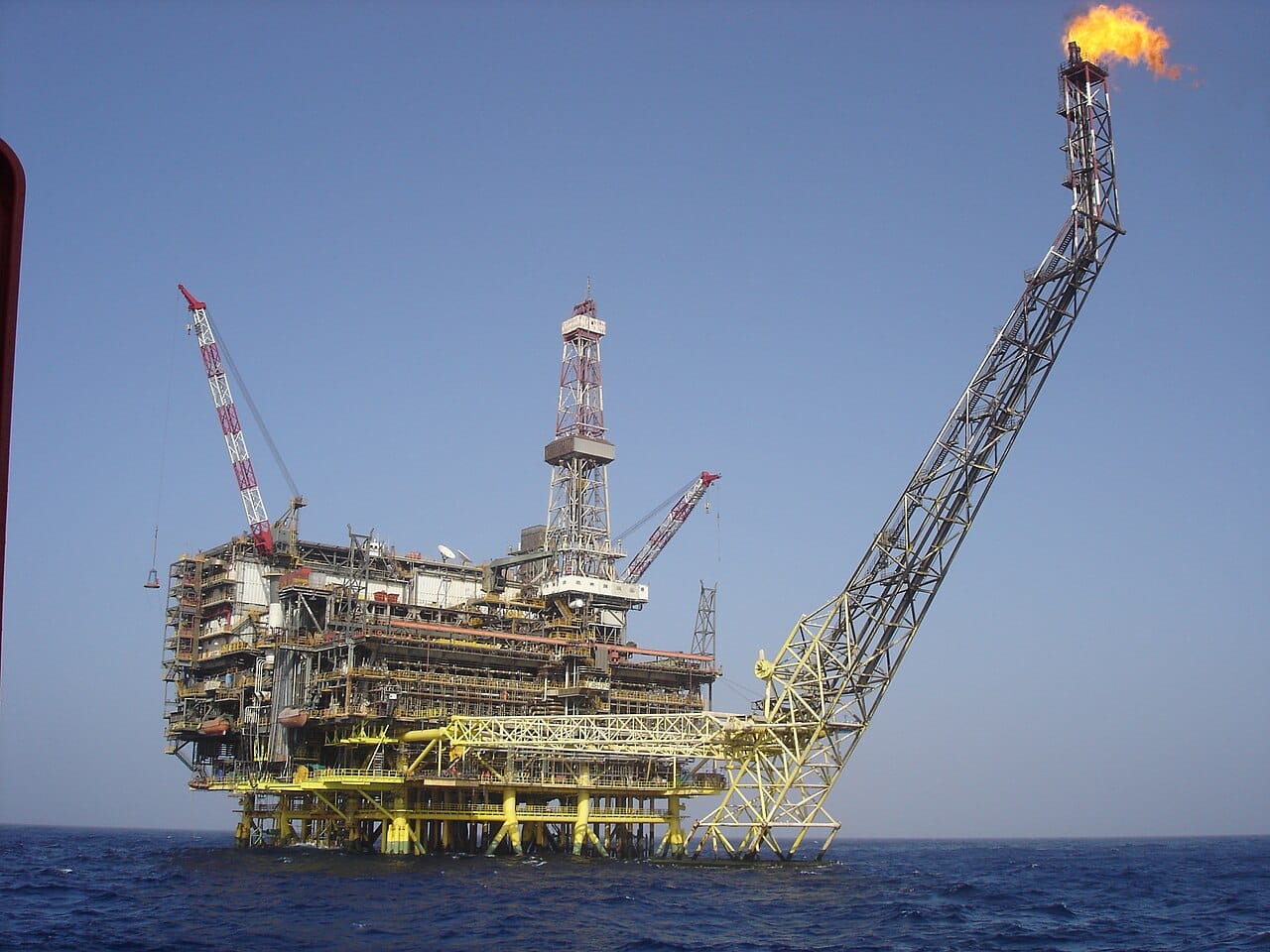 Oil extraction platform in sea