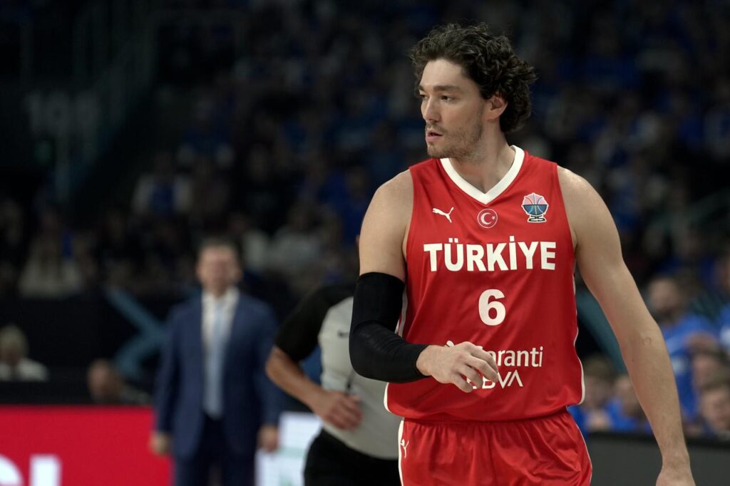 EuroBasket 2025 showdown: Türkiye vs Serbia—Who will top Group A? Cedi Osman of Turkiye gestures during the FIBA EuroBasket 2025 Group A basketball match between Turkiye and Estonia in Riga, Latvia, September 01, 2025. (AA Photo)