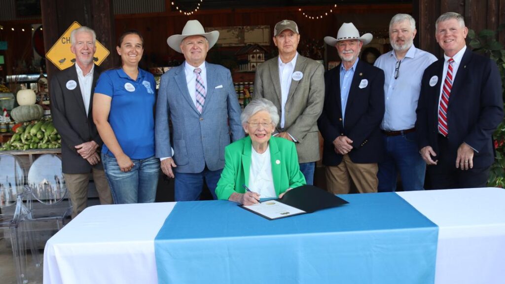 Alabama Honors Farmers' Day, Boosts $77.3 Billion Economy