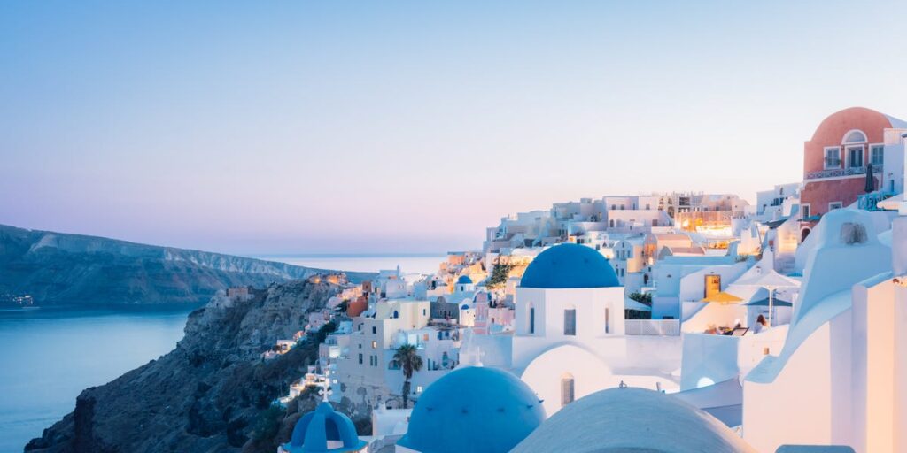 Santorini, Greece Luxury Travel Guide — Best Hotels, Restaurants, Sights