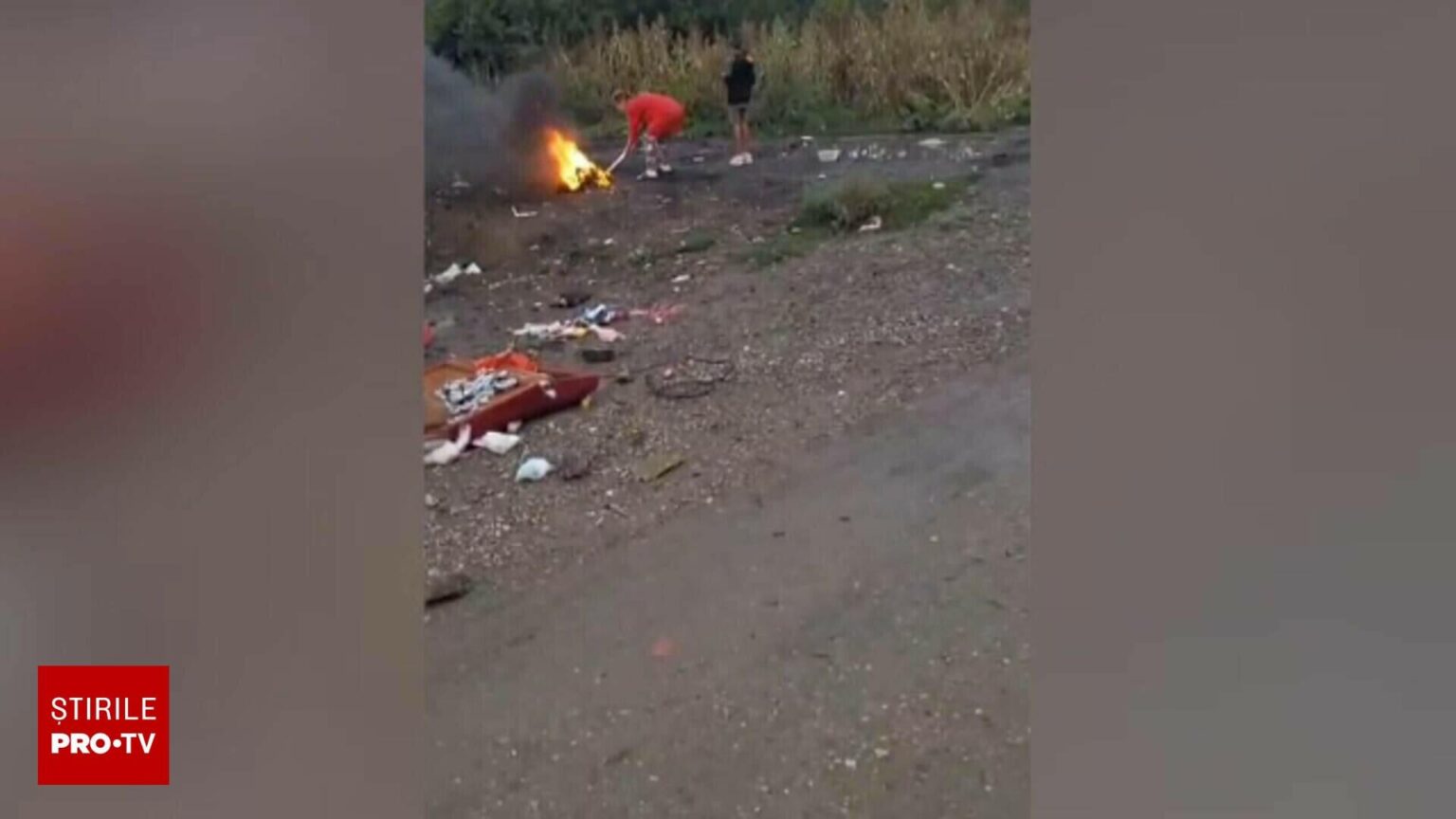 A woman was fined 30,000 lei after being caught setting fire to tires at the edge of Bacău