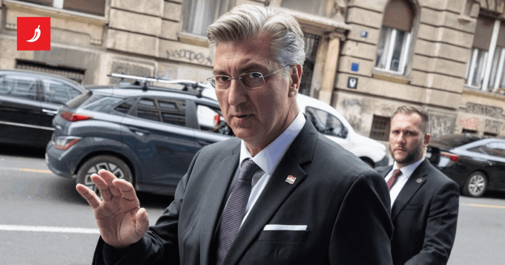 Plenkovic: People are interested in tourism, salary, pension, employment ... not the constitution