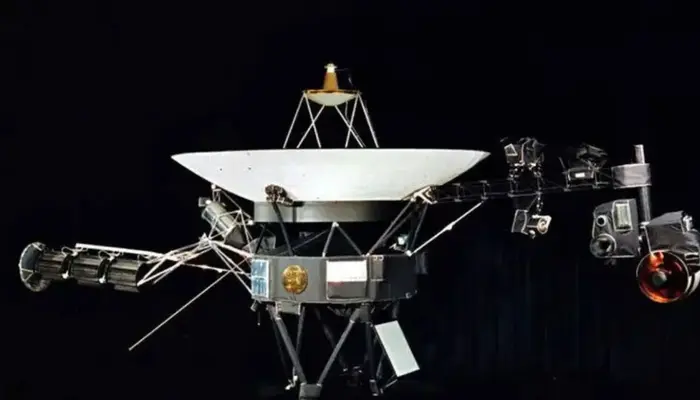 There is a reason why Voyager missions were launched in 1977, not before, not later